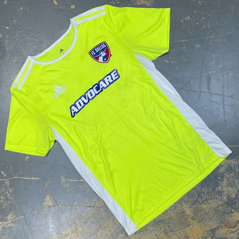 Adidas Dallas FC Jersey ClimaLite CE9759 Small Soccer Volt Warm Up 18  Issue